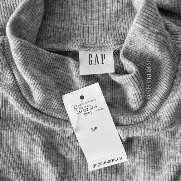 NWT GAP Slim Fit Ribbed Sleeveless Mock Neck Top - Picture 5 of 10